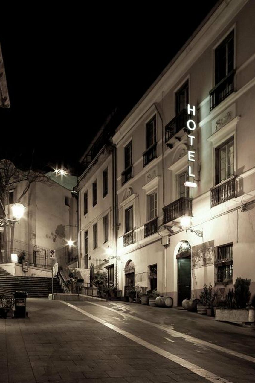 Albergo Aurora 칼리아리 외부 사진