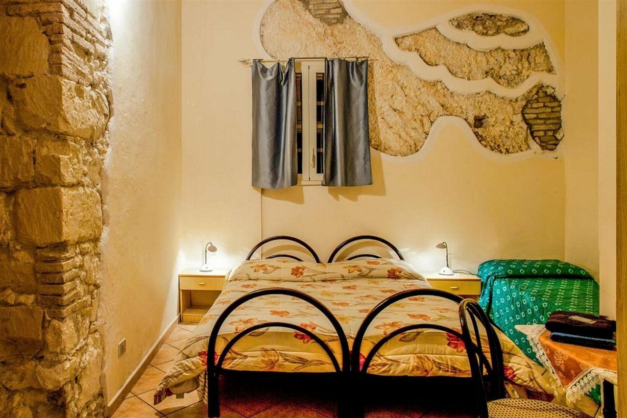Albergo Aurora 칼리아리 외부 사진